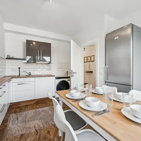 Apartman Helle 3 Zi Wohnung, Balkon, Tv, Zentral *