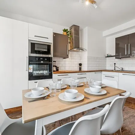 Helle 3 Zi Wohnung, Balkon, Tv, Zentral * Wesel (North Rhine-Westphalia)