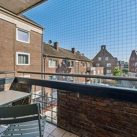 Helle 3 Zi Wohnung, Balkon, Tv, Zentral Apartman