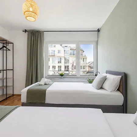 Helle 3 Zi Wohnung, Balkon, Tv, Zentral Apartamento